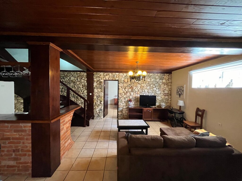 ee91fa73-ea61-407d-81d8-21a01d8561b6