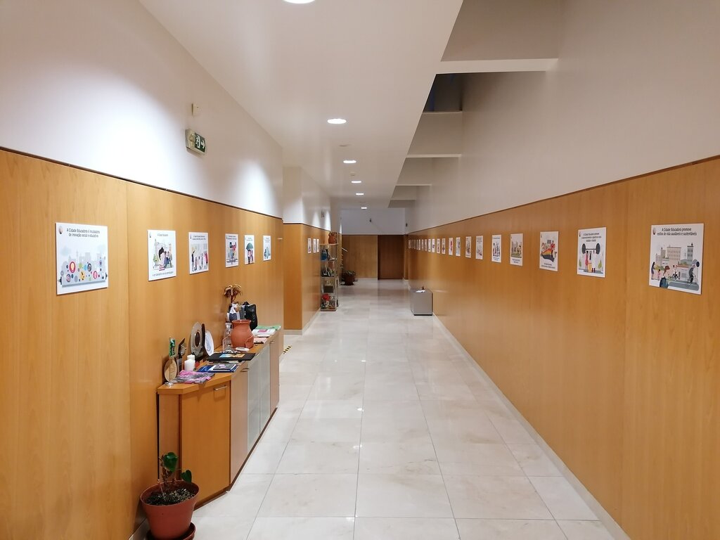 Exposição "Princípios das Cidades Educadoras"