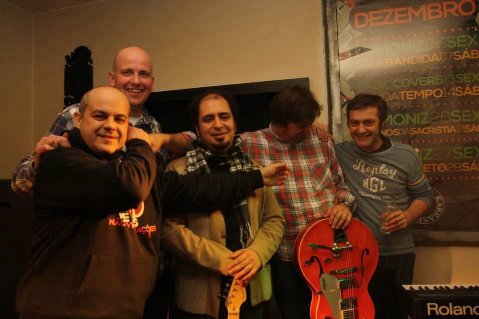 meninos_da_sacristia