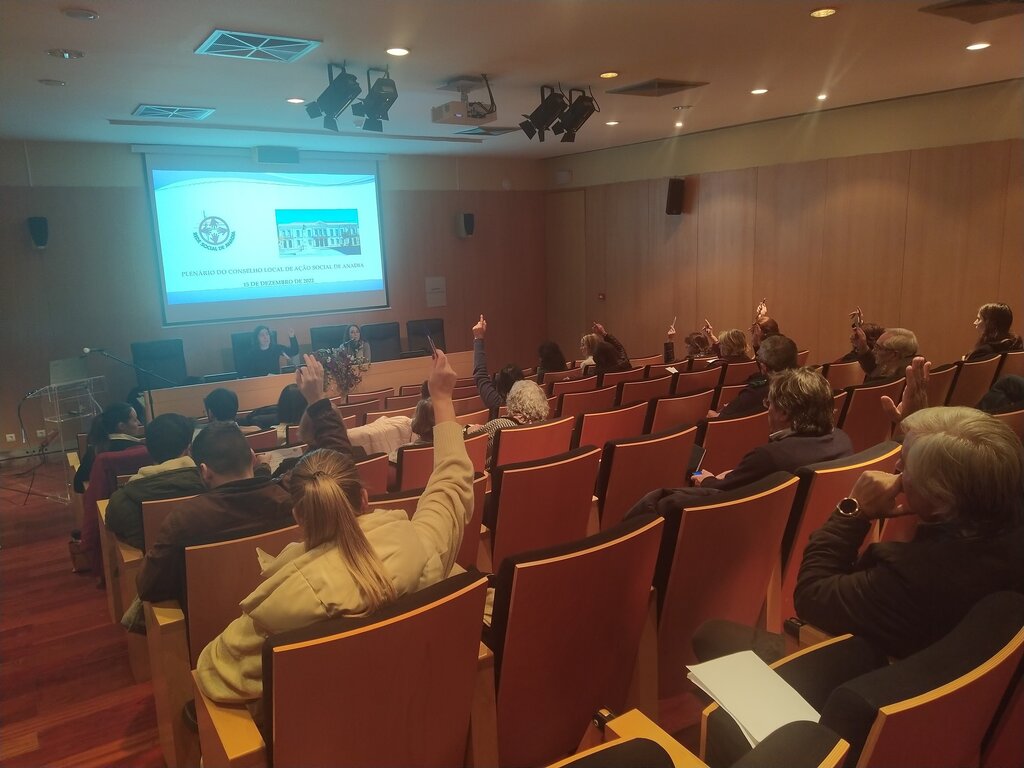 Câmara assume competências da Ação Social em abril