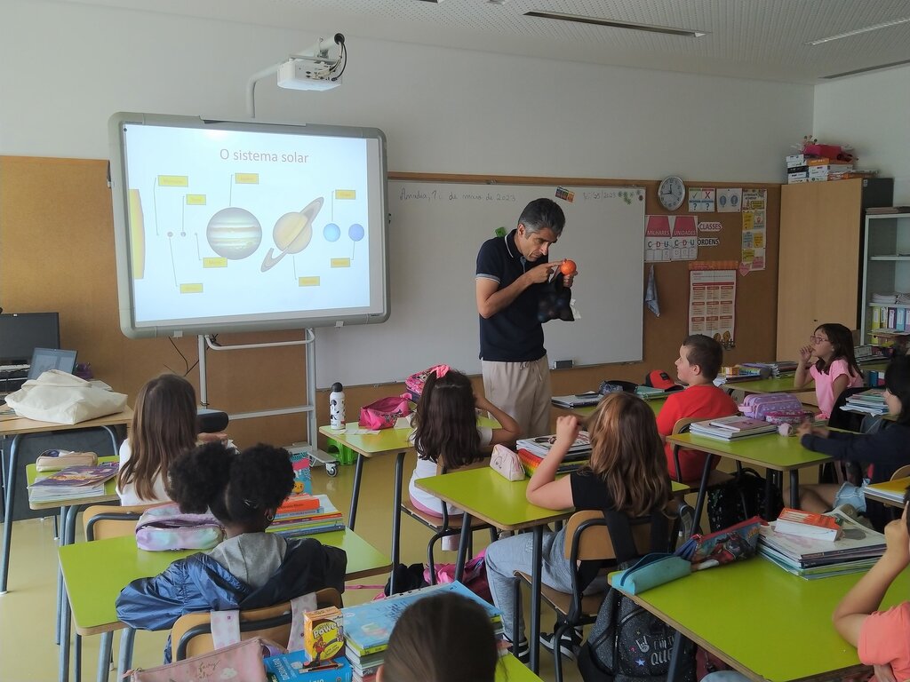 Astronomia vai às escolas