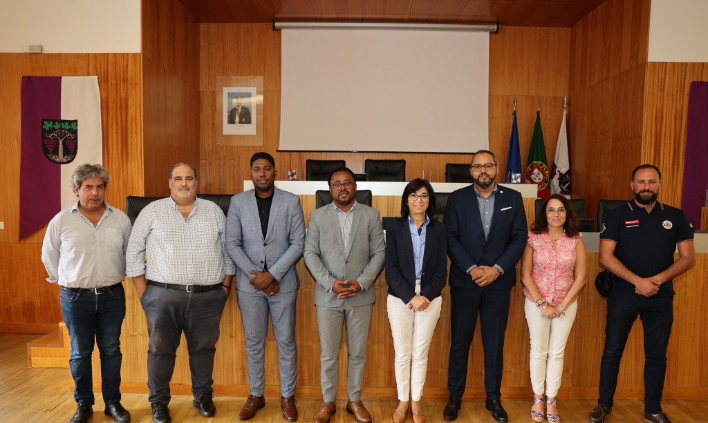 visita_comitiva_cabo_verde_a_anadia