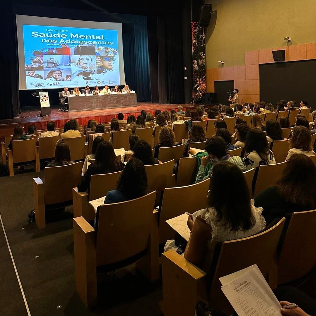 Seminário sobre Saúde Mental dos Adolescentes