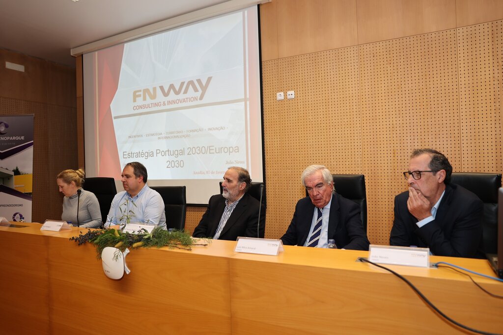 sessao_esclarecimento_curia_tecnoparque