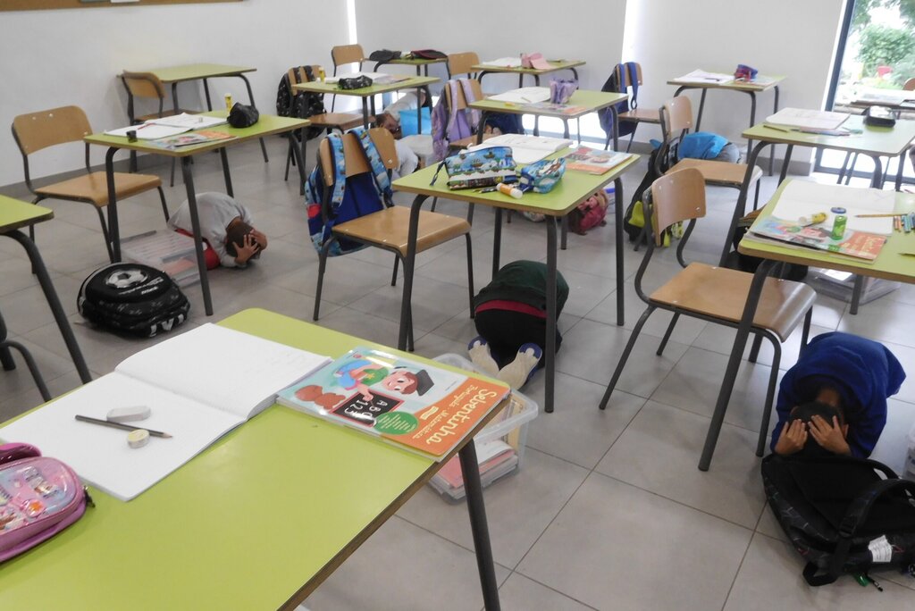 a_terra_treme_eb_aguim