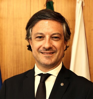 01a - Pedro Esteves